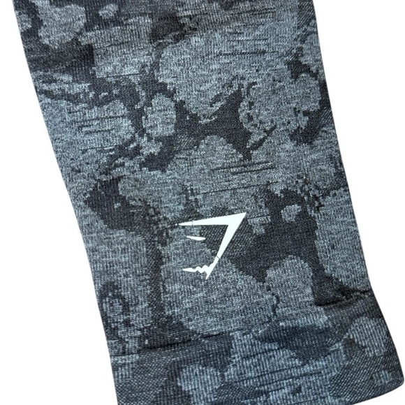 Gymshark adaptive camo leggings XS - Picture 4 of 6